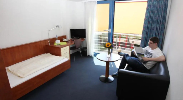 Landessportschule Bad Blankenburg, Book Hotel Bad Blankenburg Thuringian Forest