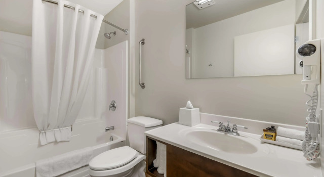 Двухместный люкс Villa Inn & Suites - SureStay Collection by Best Western