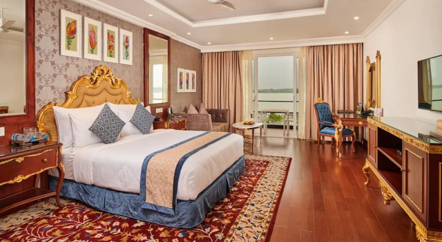 Люкс Deluxe MAYFAIR Lake Resort
