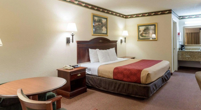 Двухместный номер Standard Econo Lodge Grenada