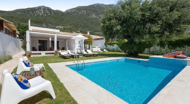 Вилла Barbati Beachfront - Pool Villa