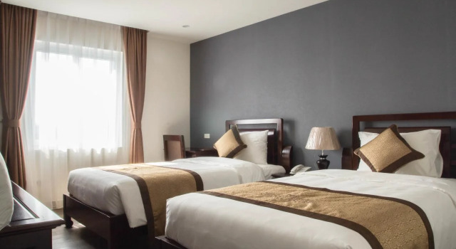 Cherry Hotel 1