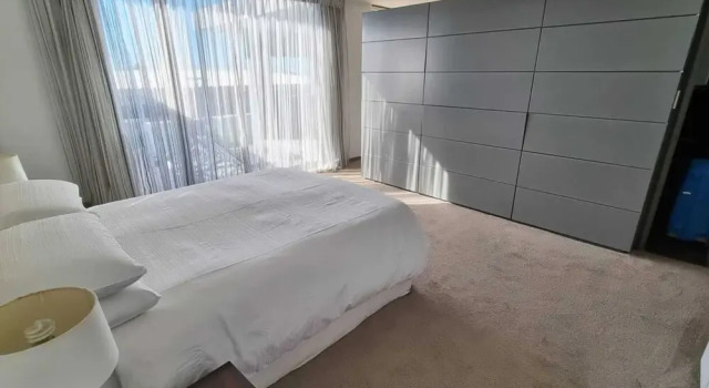 Stylish 2 Bedroom Apartment With Stunning City Views