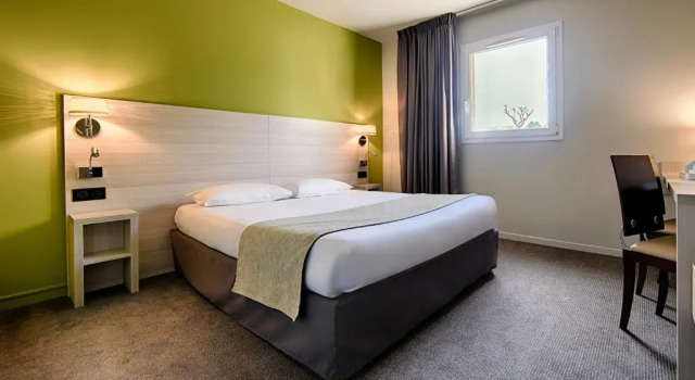 Двухместный номер Comfort The Originals City, Hôtel Les Bruyères, Dax Nord