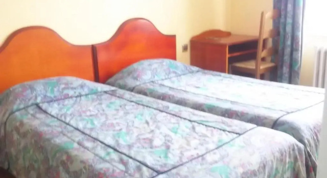 Номер Standard Logis Hotel Restaurant La Croix Verte