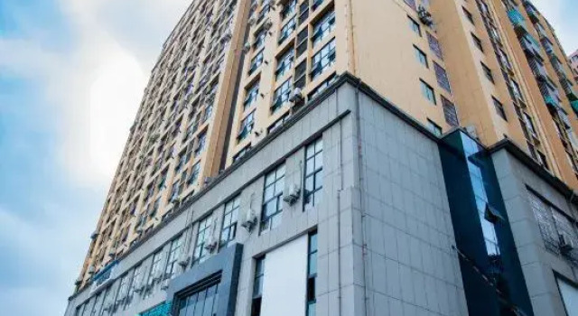 City Comfort Inn Hotel (Yichang China Three Gorges University Shuiyuecheng Shopping Mall)