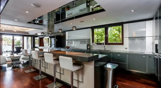 Вилла Luxury с 4 комнатами Villa Trystan