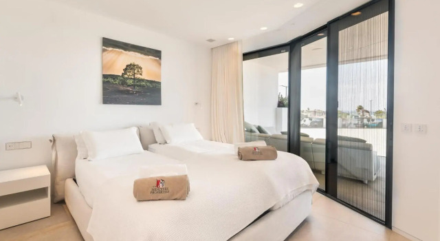 Infinity 0-8 LUXE SEA VIEW 2B, Prenota Hotel Hotel a Tenerife con piscina, Piscina