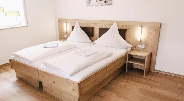 Gasthof Metzgerei Linsmeier, Reservar Hotel Iggensbach Bavarian Forest