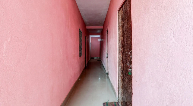 SPOT ON 82365 Red Rose Hotel, Book Hotel Dhanbad Jharkhand