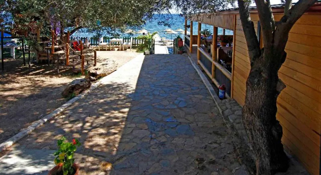 Zena Beach Bungalows