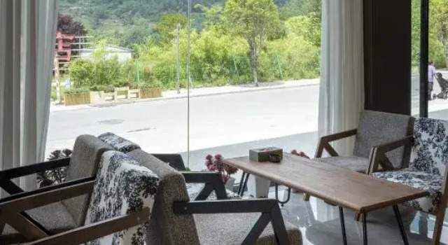 Jikong Wangxue Resort Hotel (Hailuogou Glacier Forest Visitor Center), Reservar Resort Resorts em Luding, Resort