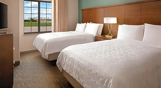 Четырёхместный номер Standard с 2 комнатами Staybridge Suites West Fort Worth by IHG