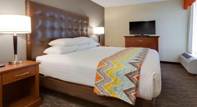 Люкс Drury Inn & Suites Columbia Stadium Boulevard