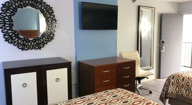 Четырёхместный номер Standard Americas Best Value Inn - Decatur