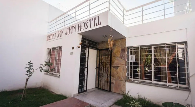 Destino San Juan Hostel