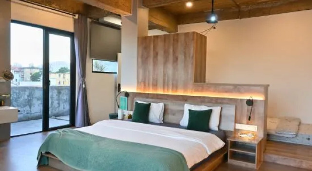 Семейный люкс с видом на восход Manju Wuwen Dongxi Hostel