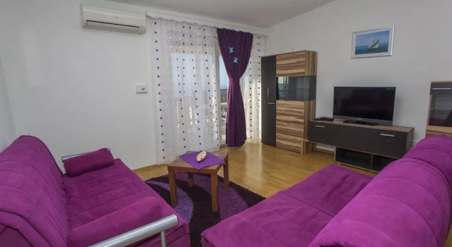 Apartment Almera N9, Забронировать Апартаменты/квартира Апартаменты Макарска, рядом с Набережная Рива (Макарска), Апартаменты/квартира