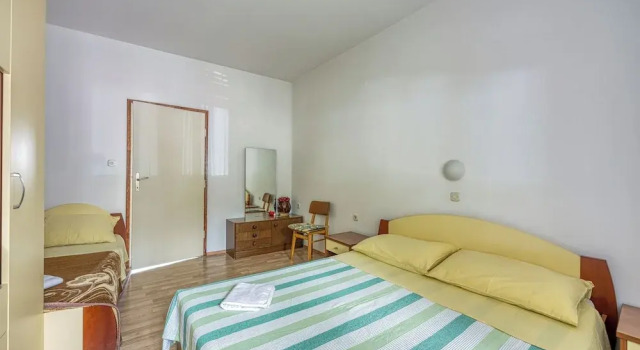 Семейные апартаменты Bašić Seaside Apartments Vir