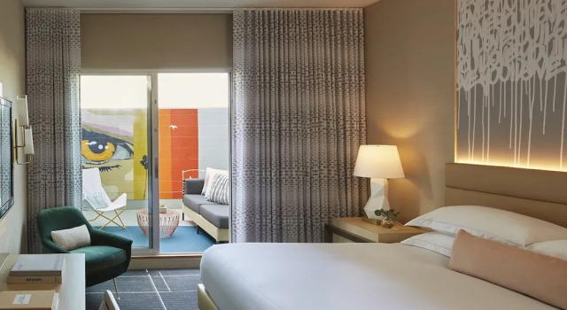 Двухместный номер патио Kimpton Hotel Wilshire by IHG