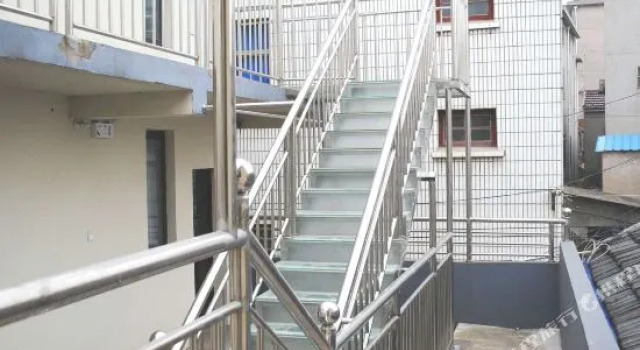 Kaiyue Hostel, Prenota Ostello Hotel a Jiangsu con parcheggio, Parcheggio