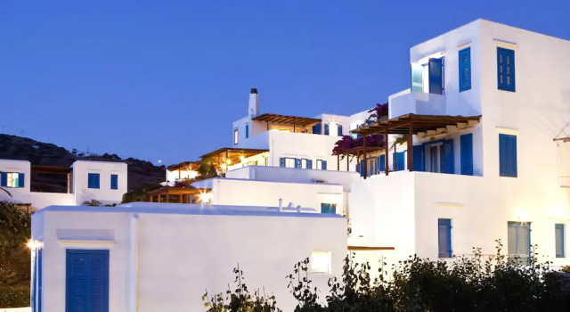 Alexandros Hotel