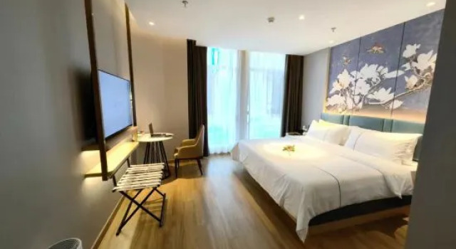 Люкс Magnotel Hotel (Xinji Guoji Pigecheng Wanda Plaza)