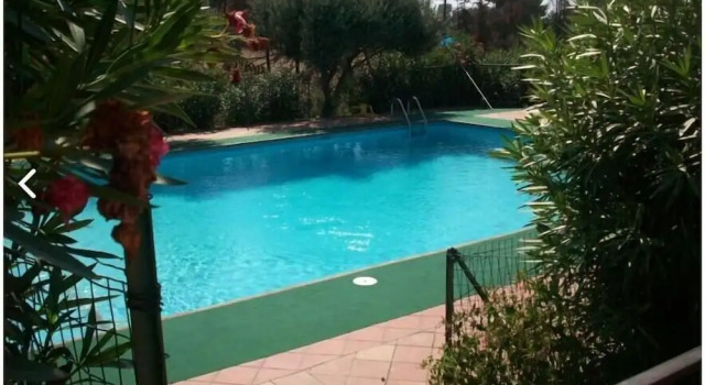 Апартаменты Apartment - Sleeps 2 & Swimming Pool