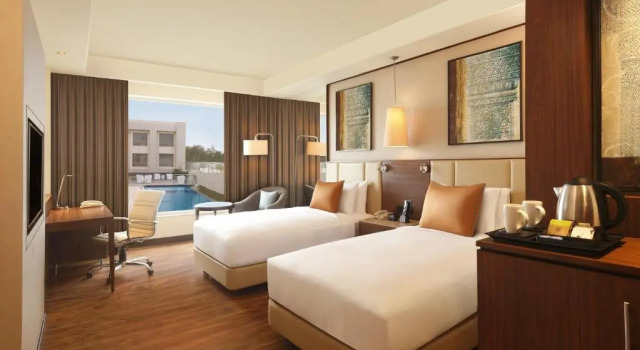 Двухместный номер Guest с видом на бассейн DoubleTree by Hilton Agra