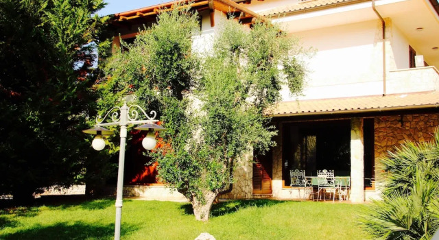 Tenuta Le Crie, Book Hotel Muro Leccese Salento