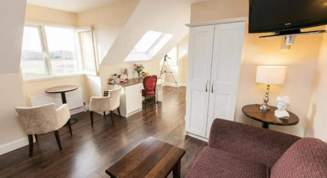 Люкс Sea Breeze Lodge B&B Galway