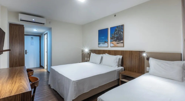 Трёхместный семейный номер Standard Gran Executive Hotel