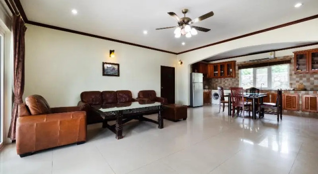 Rendezvous Resort Pattaya(รองเดวู รีสอร์ท พัทยา)