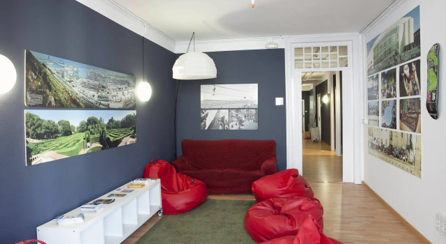 Sant Jordi Hostel Alberg, Забронировать Хостел Эшампле Барселона, рядом с Santa Caterina Market