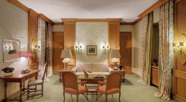 Полулюкс Classic Hotel Excelsior Munich