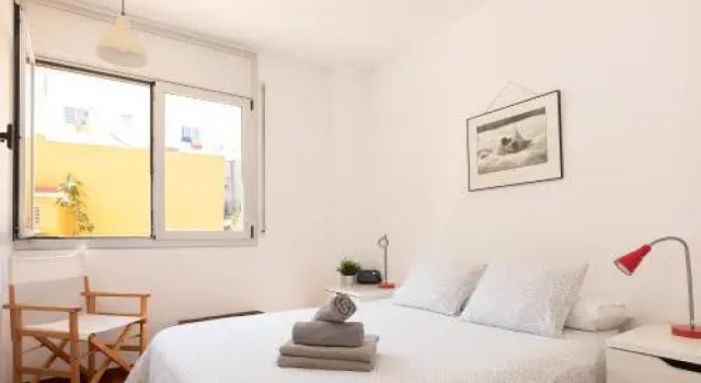 Lets Holidays BIG TERRACE APARTMENT IN BARCELONA, Забронировать Апартаменты/квартира Отели Барселоны с парковкой, рядом с Ла Сагрера – Меридиана, Парковка