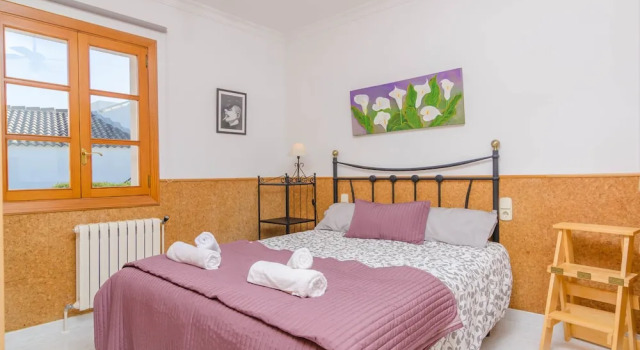 CA Tothom, Book Hotel El Toro Mallorca