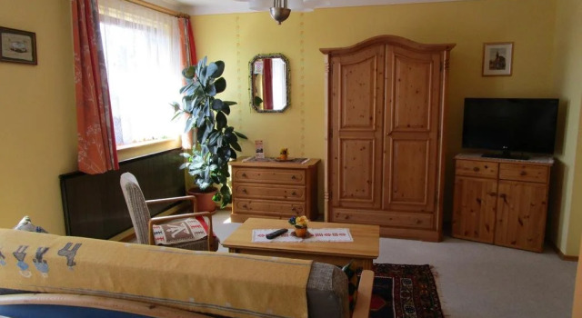 Haus Sundl - Privatzimmer, Book Hotel Emmersdorf an der Donau 