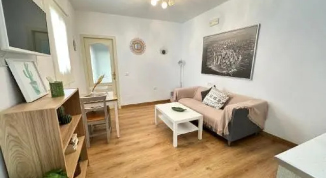 Casa Jazmi­n, Забронировать Отель Нерха Axarquía, рядом с Пляж Карабео