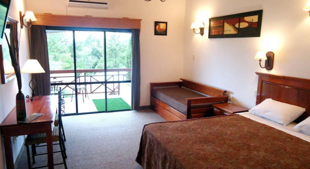 Termas Posada del Siglo XIX, Prenota Hotel Hotel a Salto con parcheggio, Parcheggio