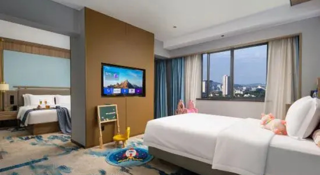 Suite Jinhai International Hotel (Yueyang Tower Pedestrian Street)