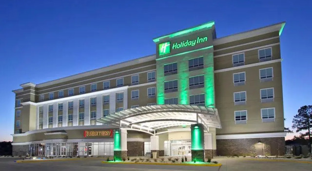Номер Executive Holiday Inn Hattiesburg - North by IHG