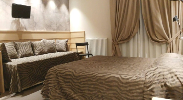 Albergo Suisse Bellevue, Book Hotel Hotels in Cinque Terre with Parking, Parking