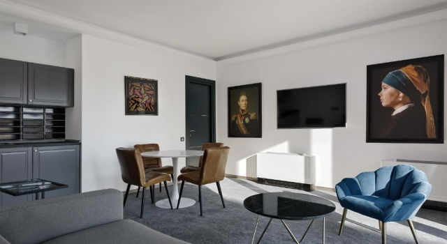 Апартаменты The Square Hotel