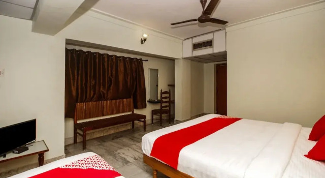 OYO 33399 Hotel Alwin, Забронировать Отель Отели штата Тамилнада с завтраком, Завтраки