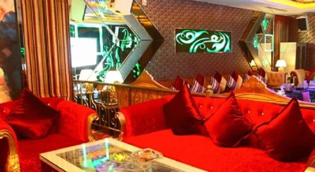 Kunming Tailong Hongrui Hotel, Rezerwuj Hotel Hotele w Kunming z parkingiem, Parking