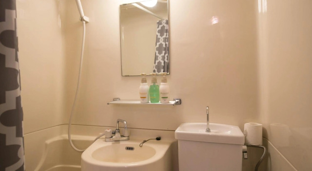 Free fixed Wi-Fi! Nishi Nakasu Apartment 301.
