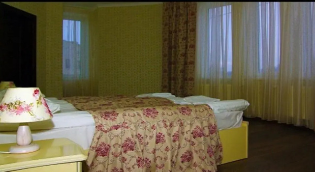 Hotel Deluxe, Buchen Sie Hotel Horodenka Iwano-Frankiwsk