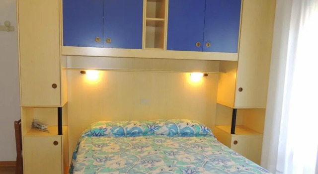 Четырёхместный номер Standard с балконом Hotel Catto Suisse