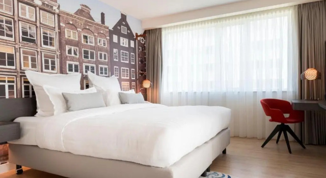 Полулюкс Deluxe Steigenberger Airport Hotel Amsterdam